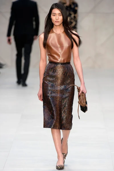 Look 10